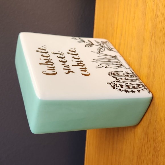 Office Decor - Picture 2 of 4